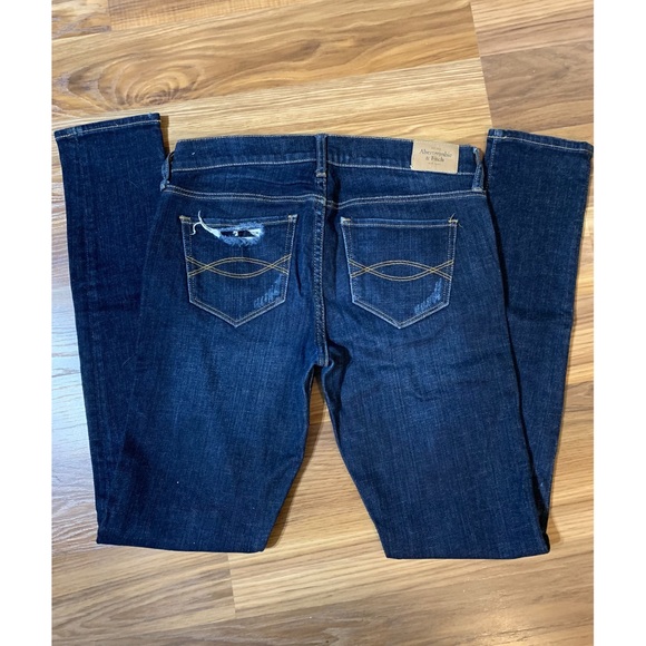 Abercrombie & Fitch Jeans - Picture 1 of 3